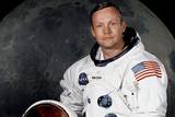 471px-neil_armstrong_pose